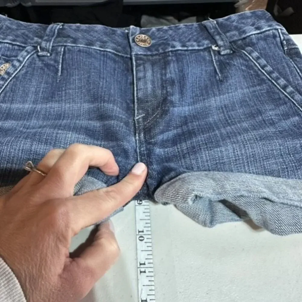 Express Women’s Mid Rise Dark Wash Cuffed Denim Shorts Size 0 - Picture 7 of 8